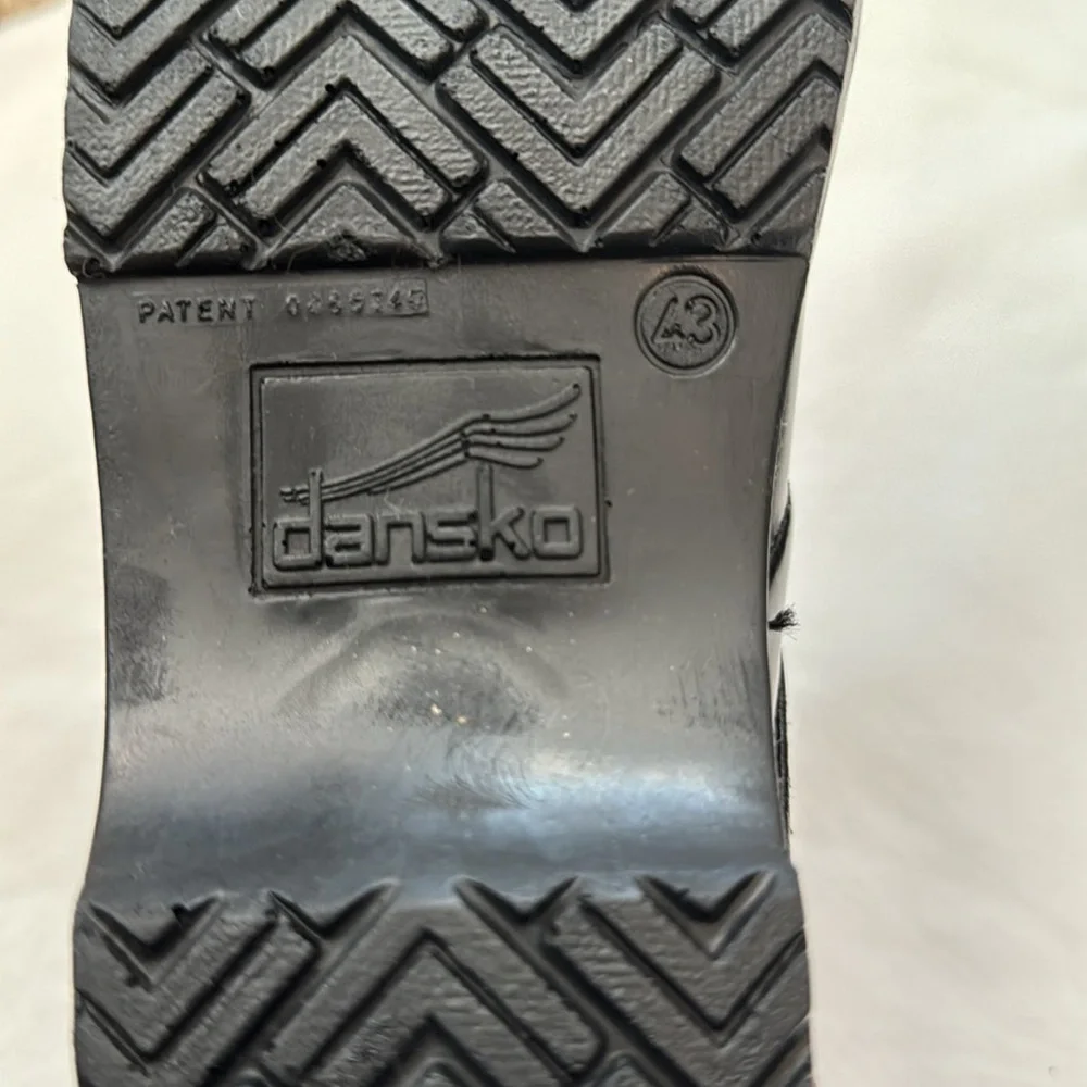 Dansko Professional black cabrio leather clogs, unisex size 43